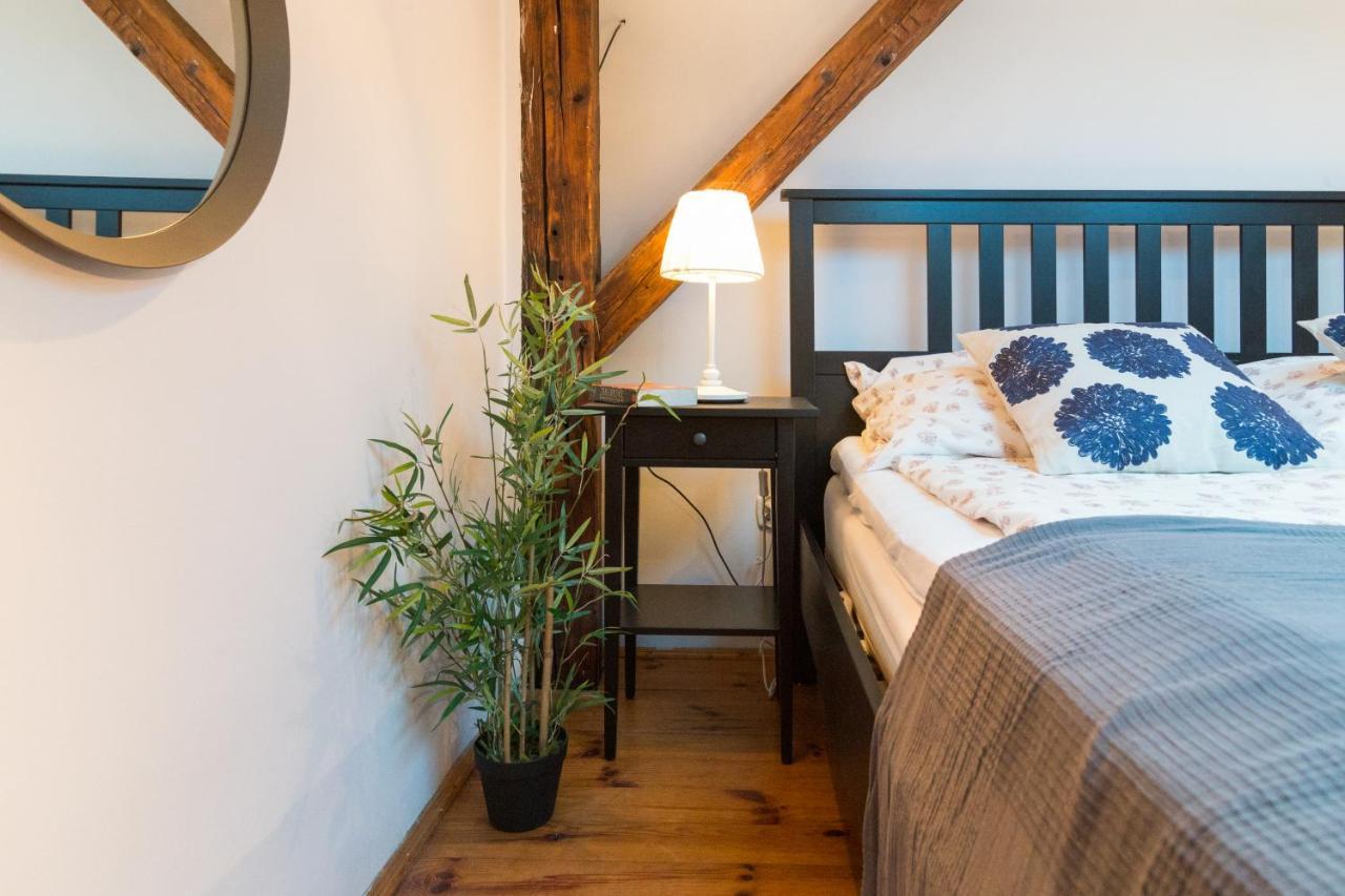 Apartment Lovers Nest